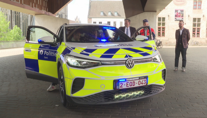 Gentse politie pakt uit met nieuwe politiewagen 